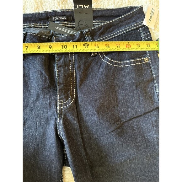 Roz & Ali Jeans Distressed Mid Rise Blue Womens Size 14 NWT - Picture 5 of 8